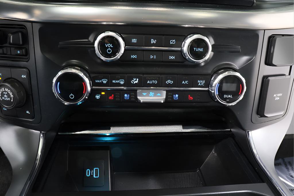 Used 2021 Ford F150 Lariat w/ Equipment Group 502A High image 11