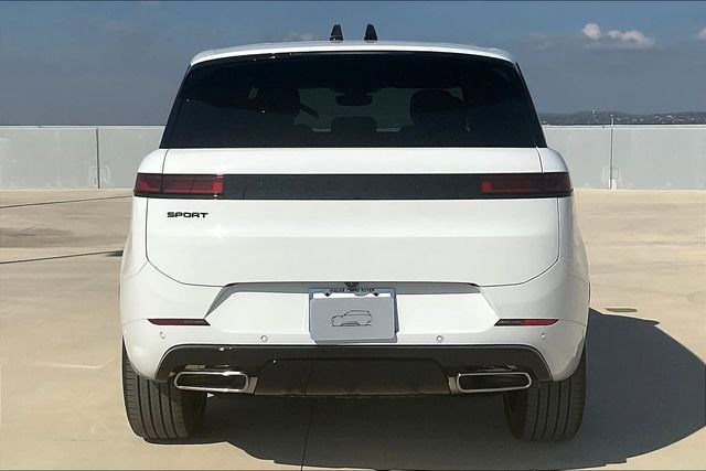 New 2025 Land Rover Range Rover Sport Dynamic SE image 4