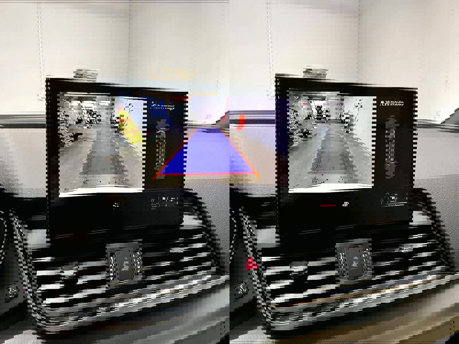 Used 2025 Audi Q5 2.0T Premium w/ Convenience Plus Package image 24