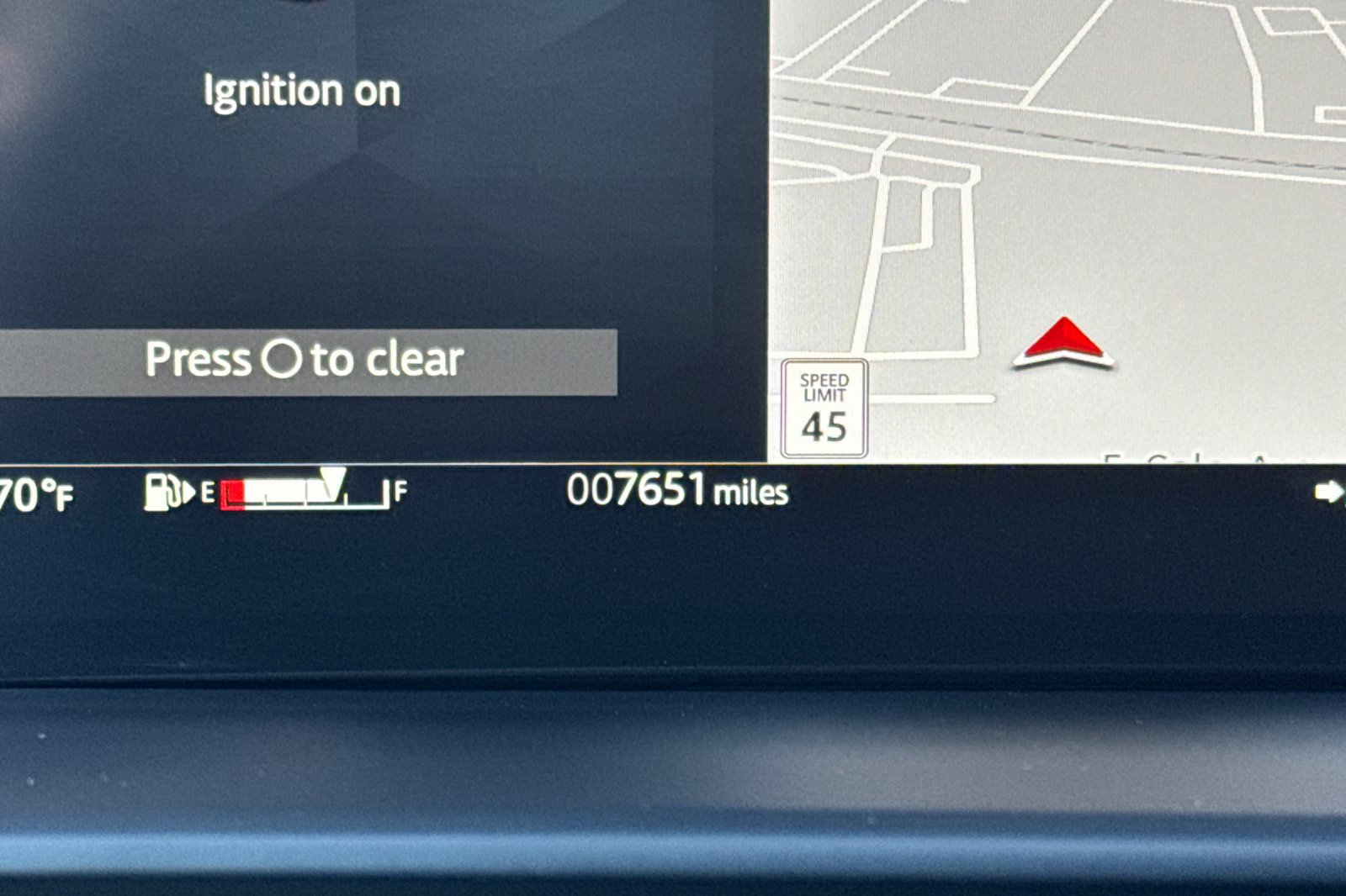 Used 2025 Land Rover Discovery Dynamic SE AWD/4WD image 31