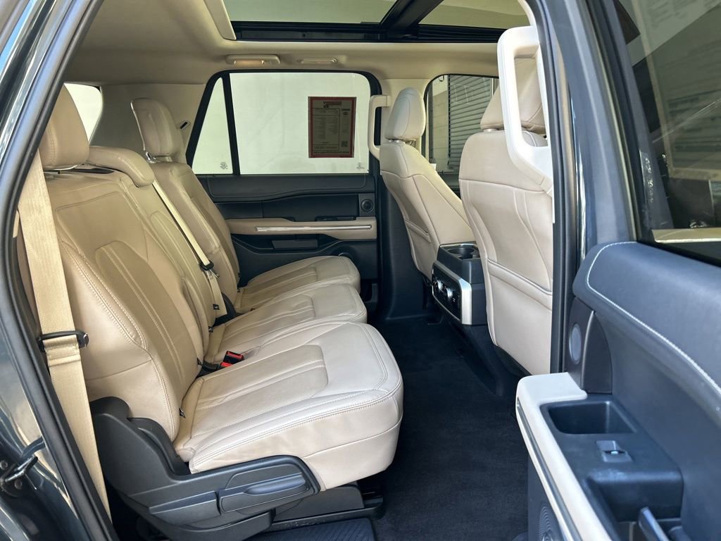 Used 2023 Ford Expedition Max Limited image 25
