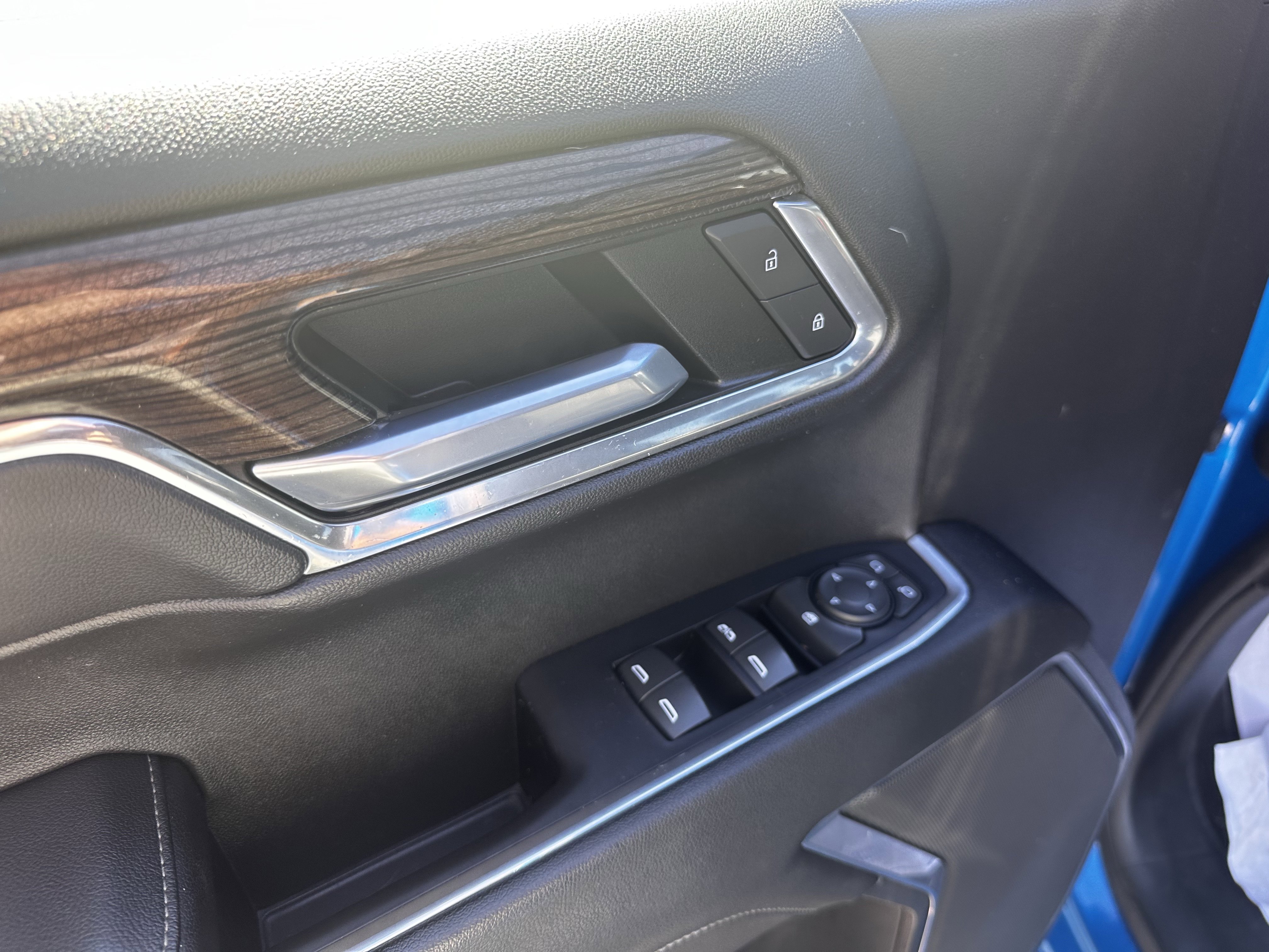 Used 2022 Chevrolet Silverado 1500 LT Trail Boss image 5