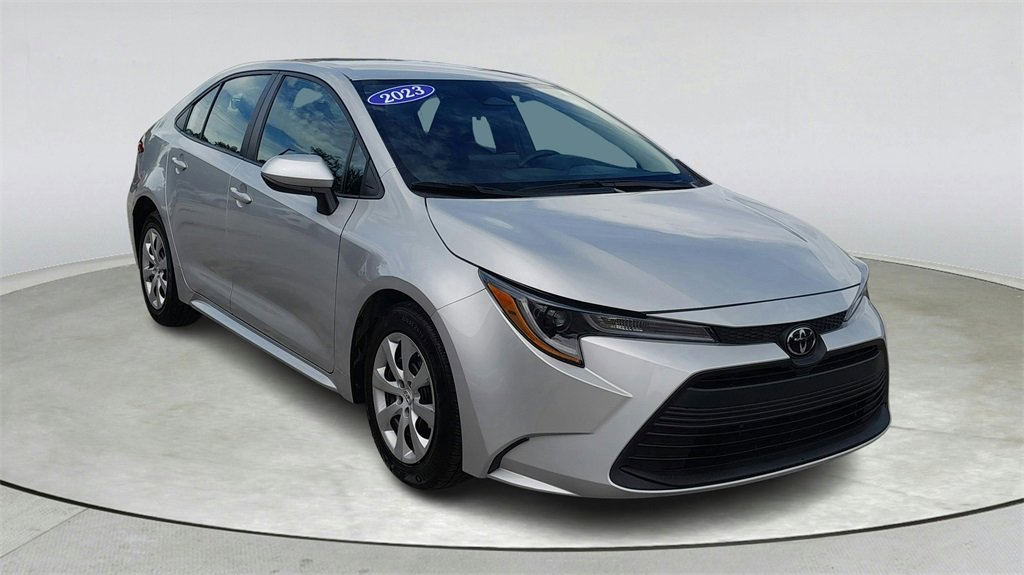 Used 2023 Toyota Corolla LE video 1