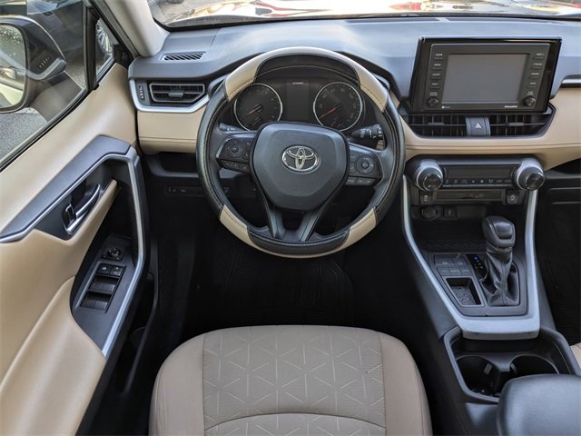 Used 2020 Toyota RAV4 XLE image 15