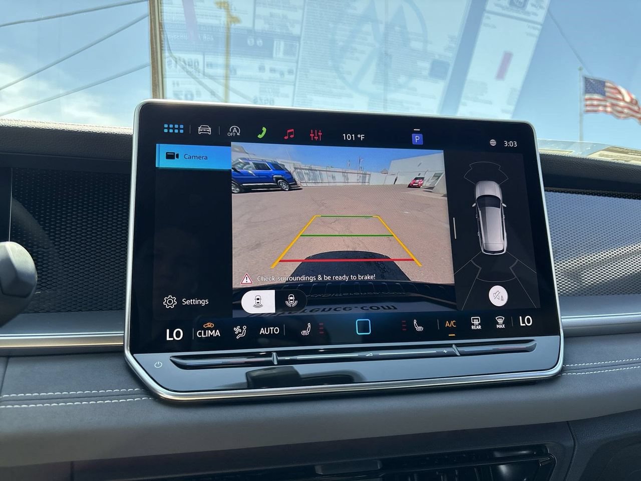 New 2026 Volkswagen Tiguan SE R-Line FWD image 23