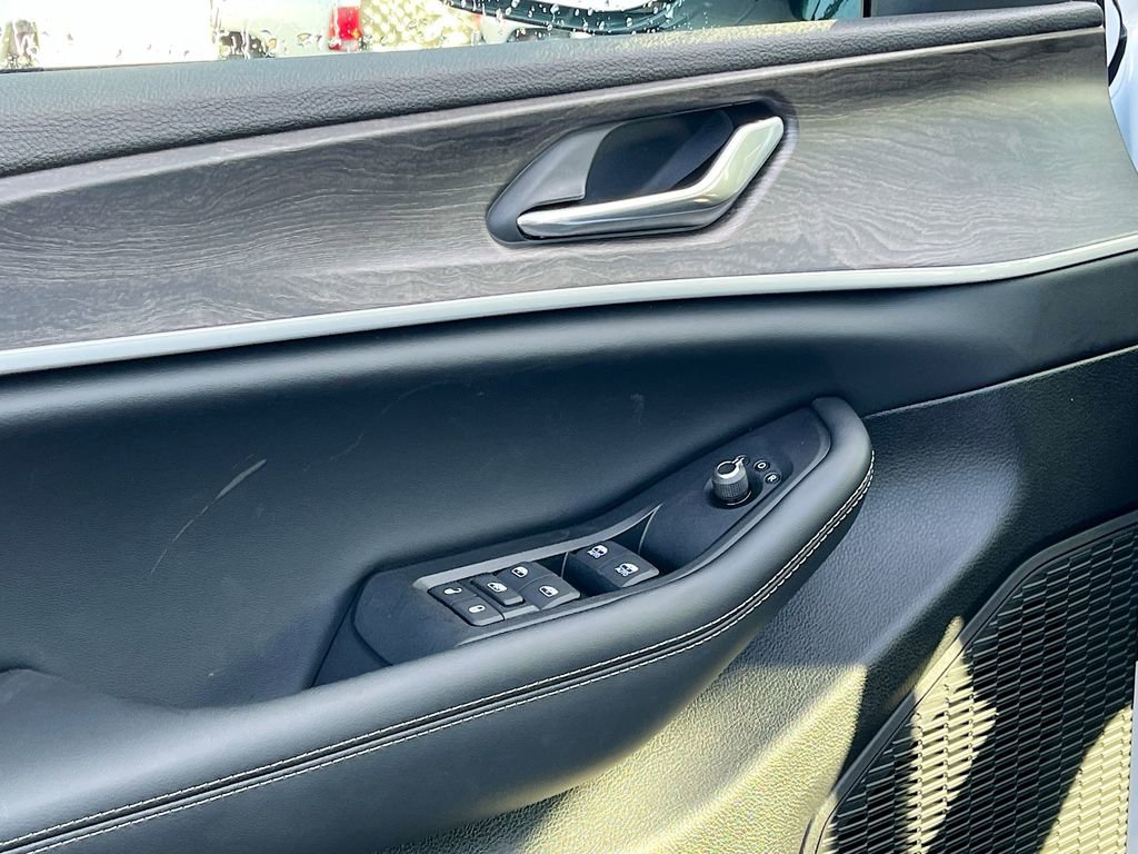 New 2026 Jeep Grand Cherokee Altitude RWD image 18