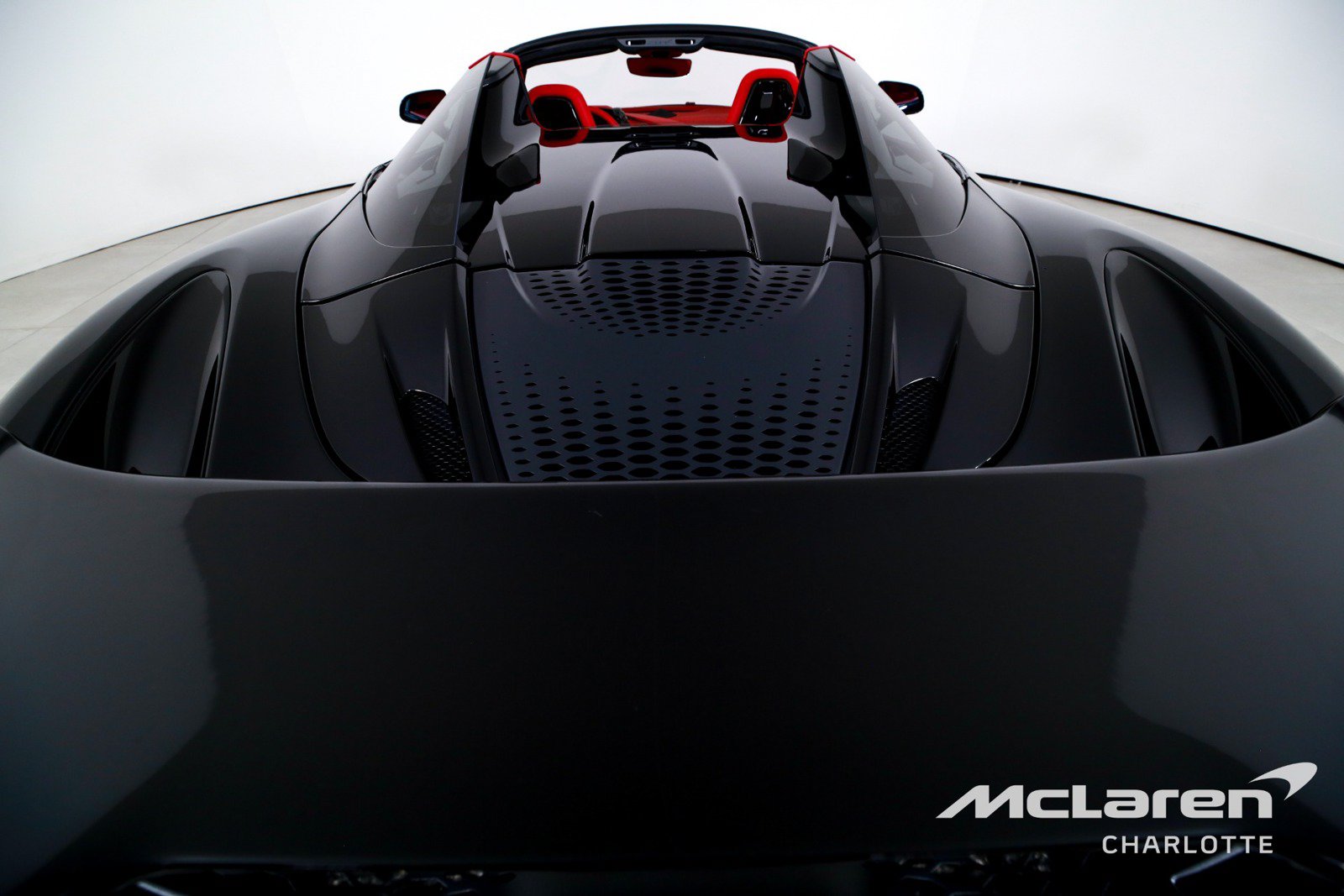 Used 2026 McLaren 750S Spider RWD image 24