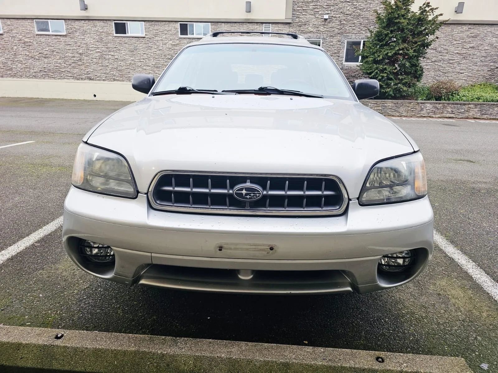 Used 2004 Subaru Outback Wagon image 8
