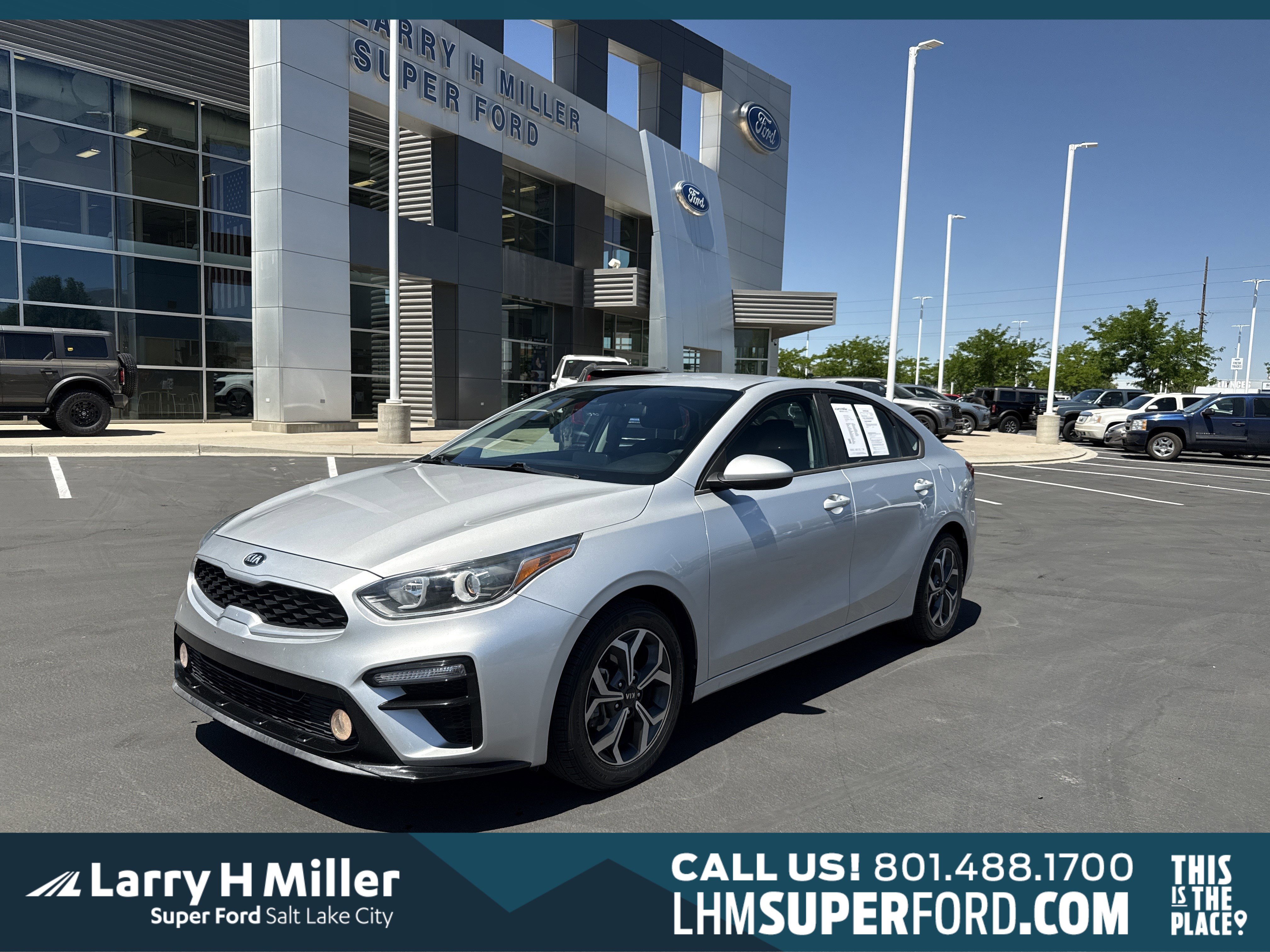 Used 2019 Kia Forte LXS FWD image 1