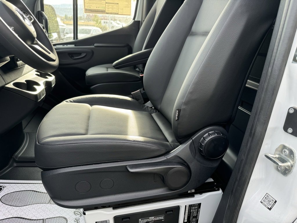 Used 2024 Mercedes-Benz Sprinter 144 Cargo image 25