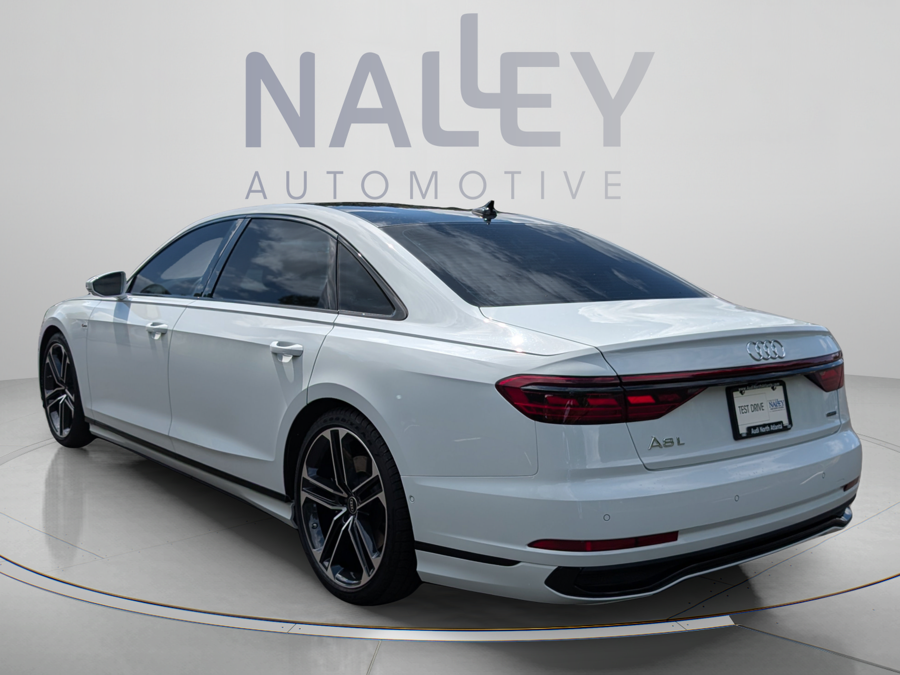 Used 2025 Audi A8 L 3.0T AWD/4WD image 3