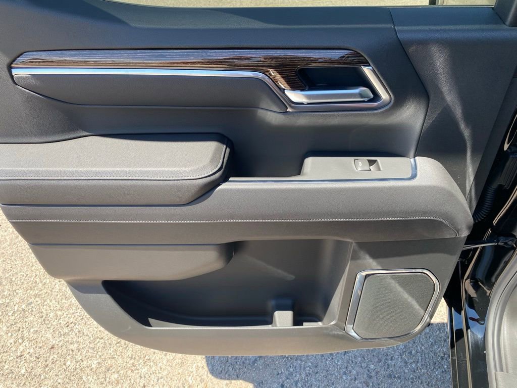 New 2026 GMC Sierra 1500 Elevation w/ X31 Off-Road Package AWD/4WD image 25