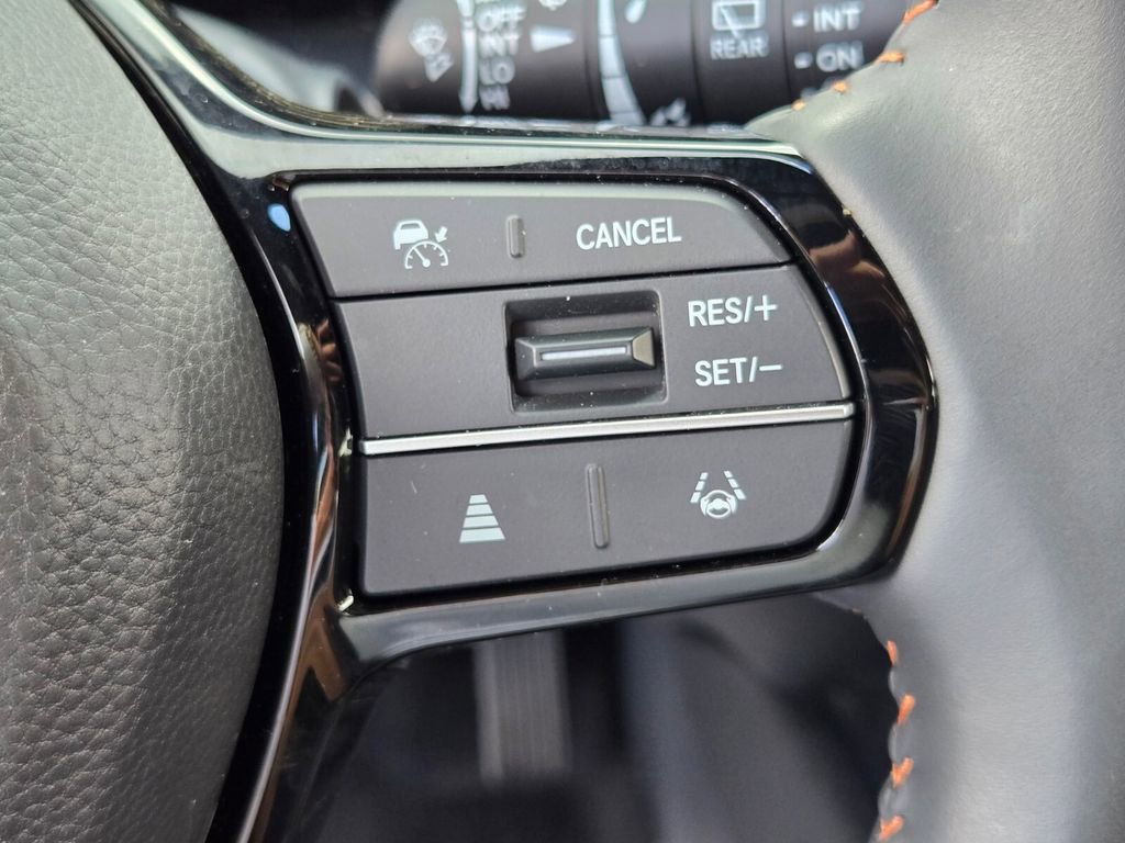 Used 2025 Honda HR-V Sport image 27