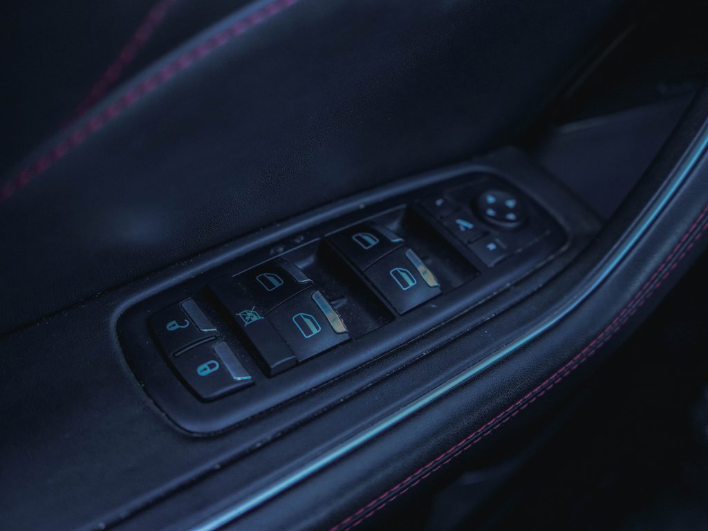 Used 2019 Maserati Levante image 23