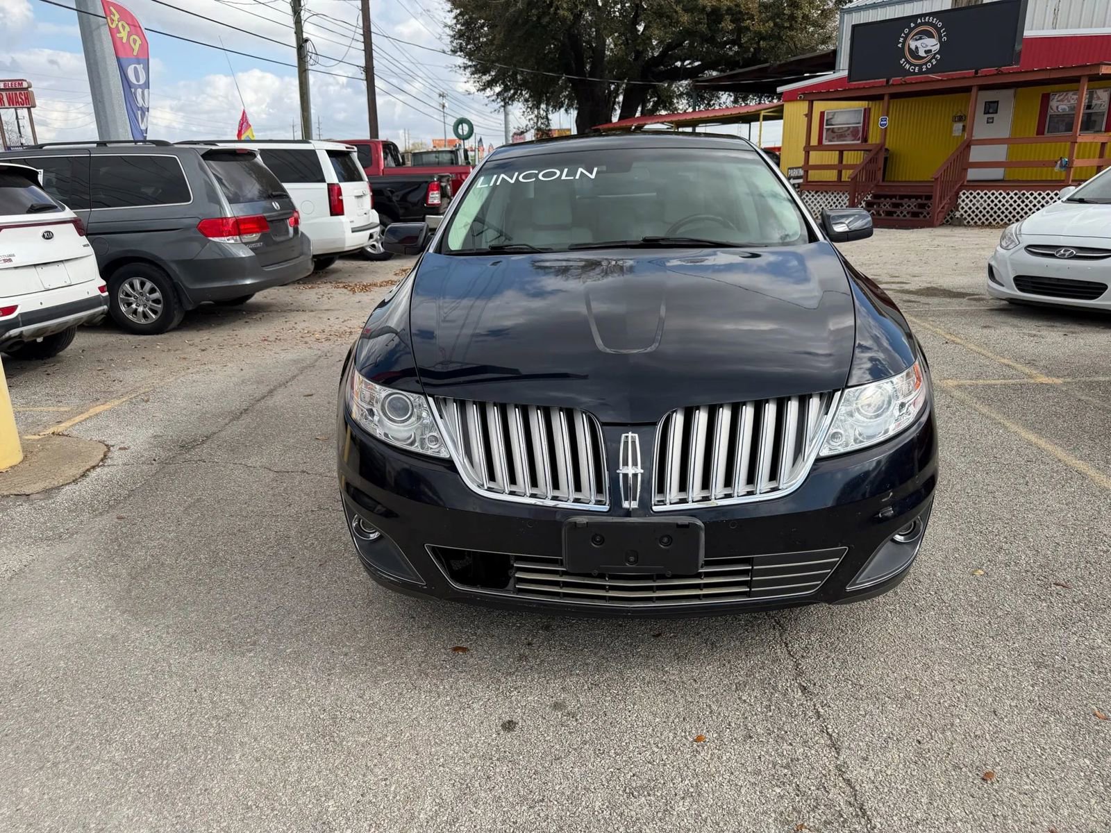Used 2009 Lincoln MKS Sedan 4D image 2