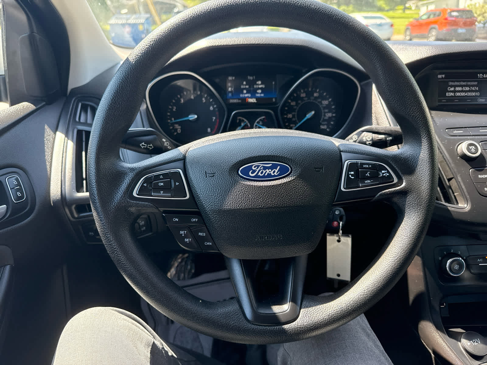 Used 2018 Ford Focus SE FWD image 19
