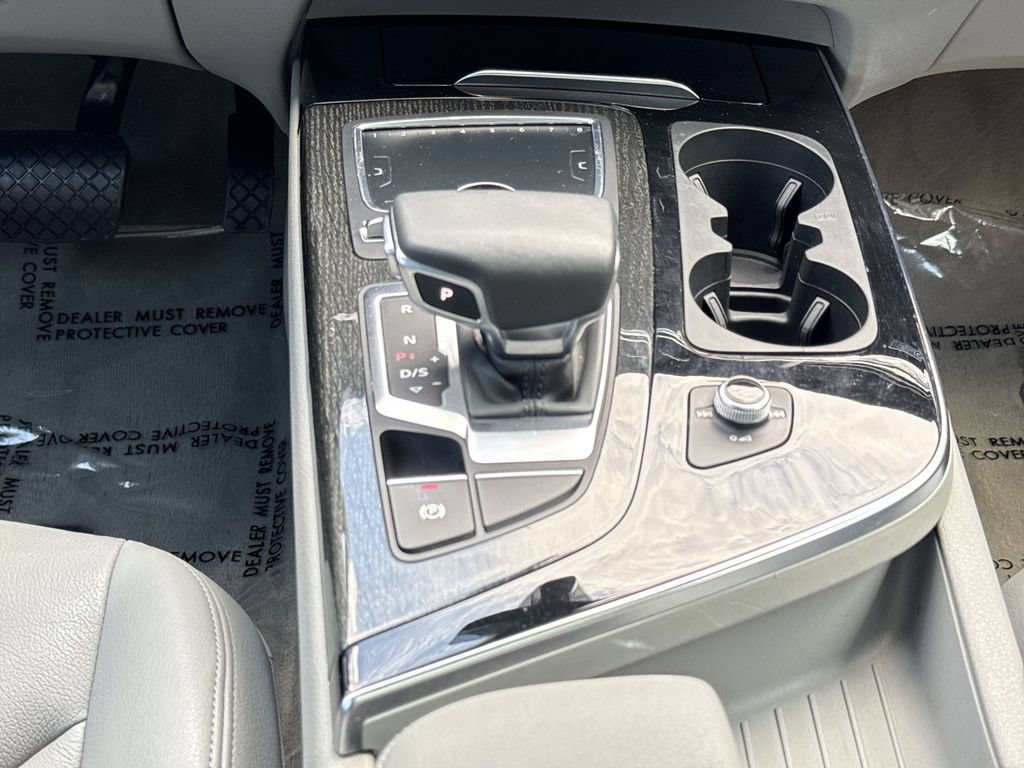 Used 2019 Audi Q7 3.0T Premium Plus w/ Premium Plus Package AWD/4WD image 22