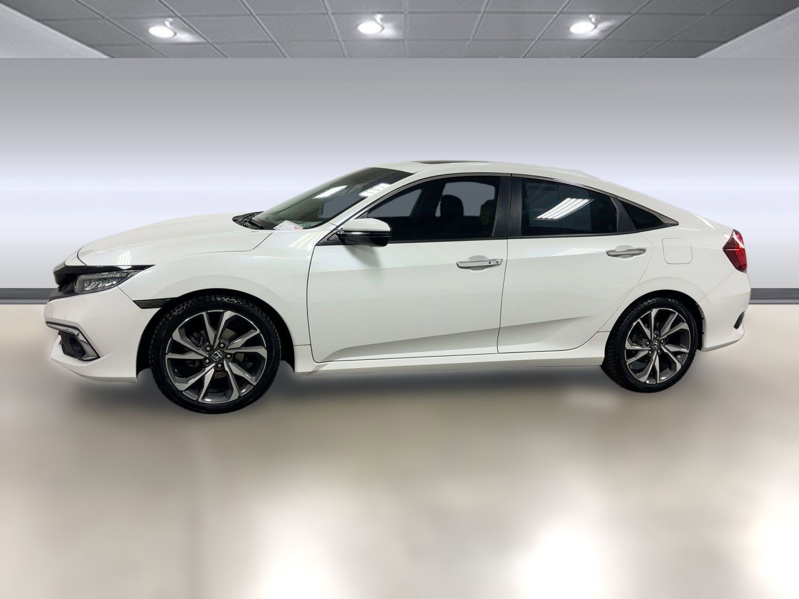 Used 2021 Honda Civic Touring image 2