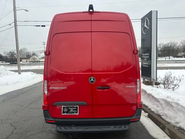 Used 2026 Mercedes-Benz Sprinter 144 Cargo image 4