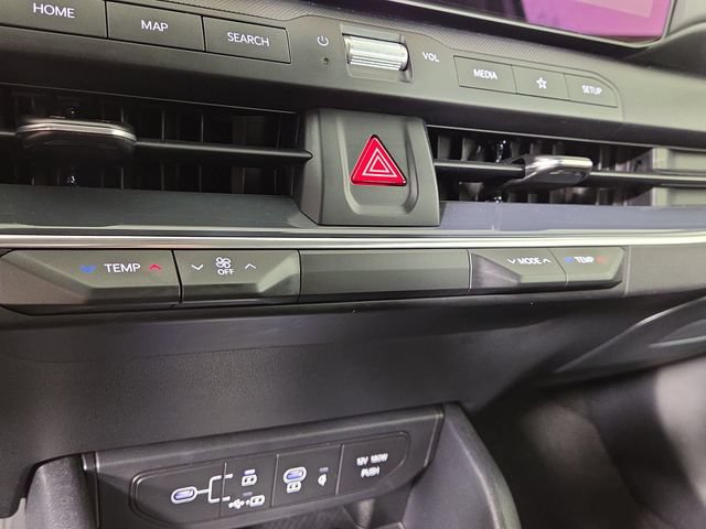 Certified 2025 Kia K4 EX FWD image 18