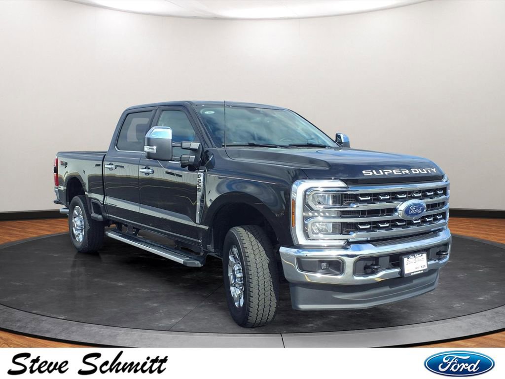 Used 2025 Ford F250 Lariat w/ Chrome Package image 29