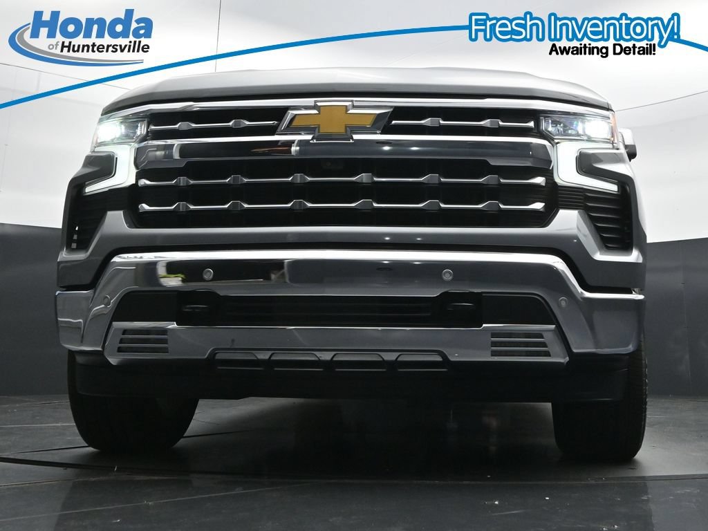 Used 2023 Chevrolet Silverado 1500 LTZ w/ LTZ Convenience Package II AWD/4WD image 30