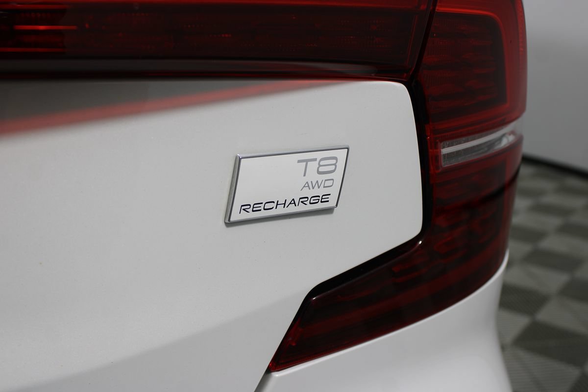 Used 2021 Volvo S60 T8 R-Design Expression AWD/4WD image 41