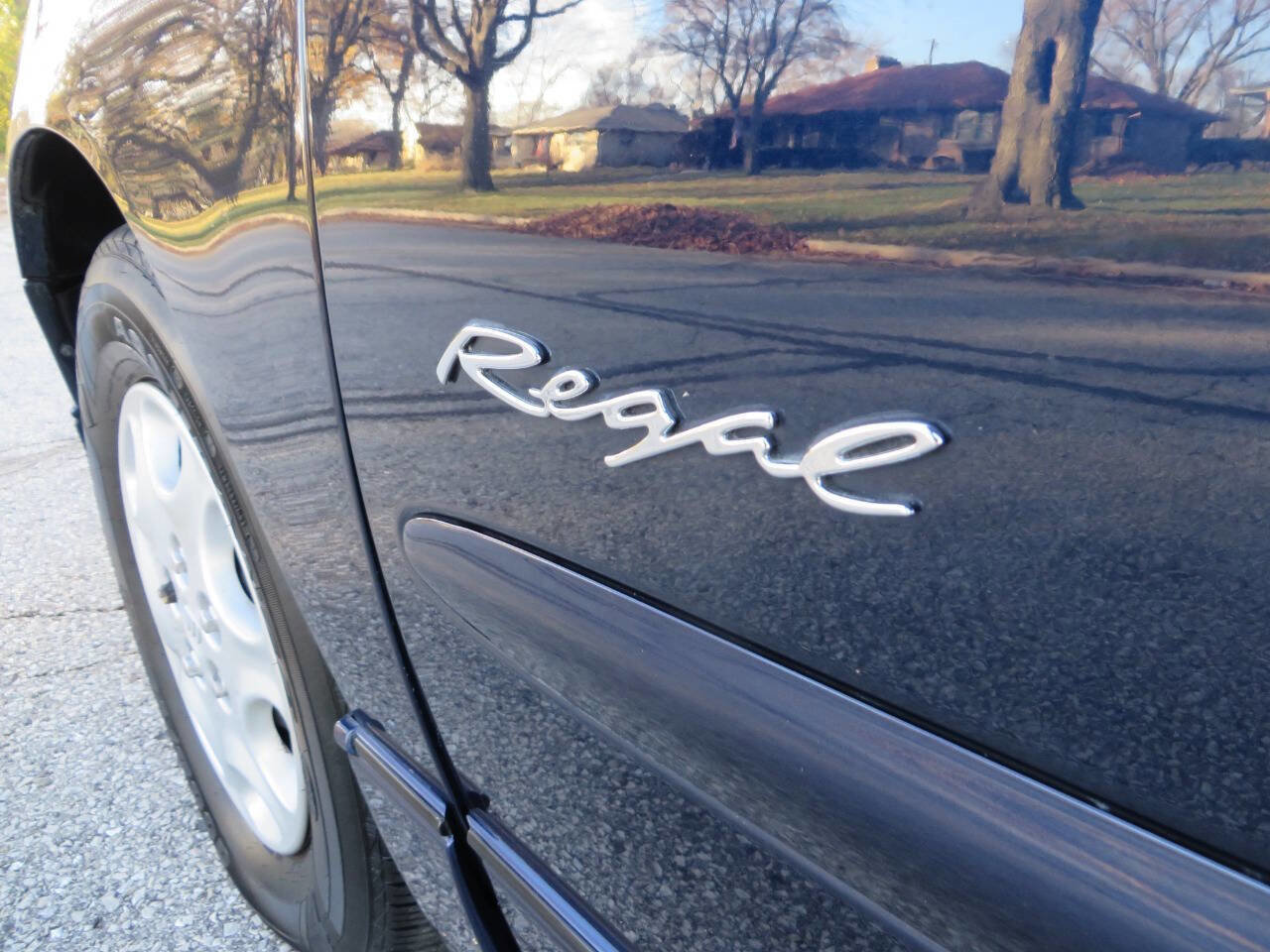 Used 2001 Buick Regal LS w/ Premium Pkg image 21