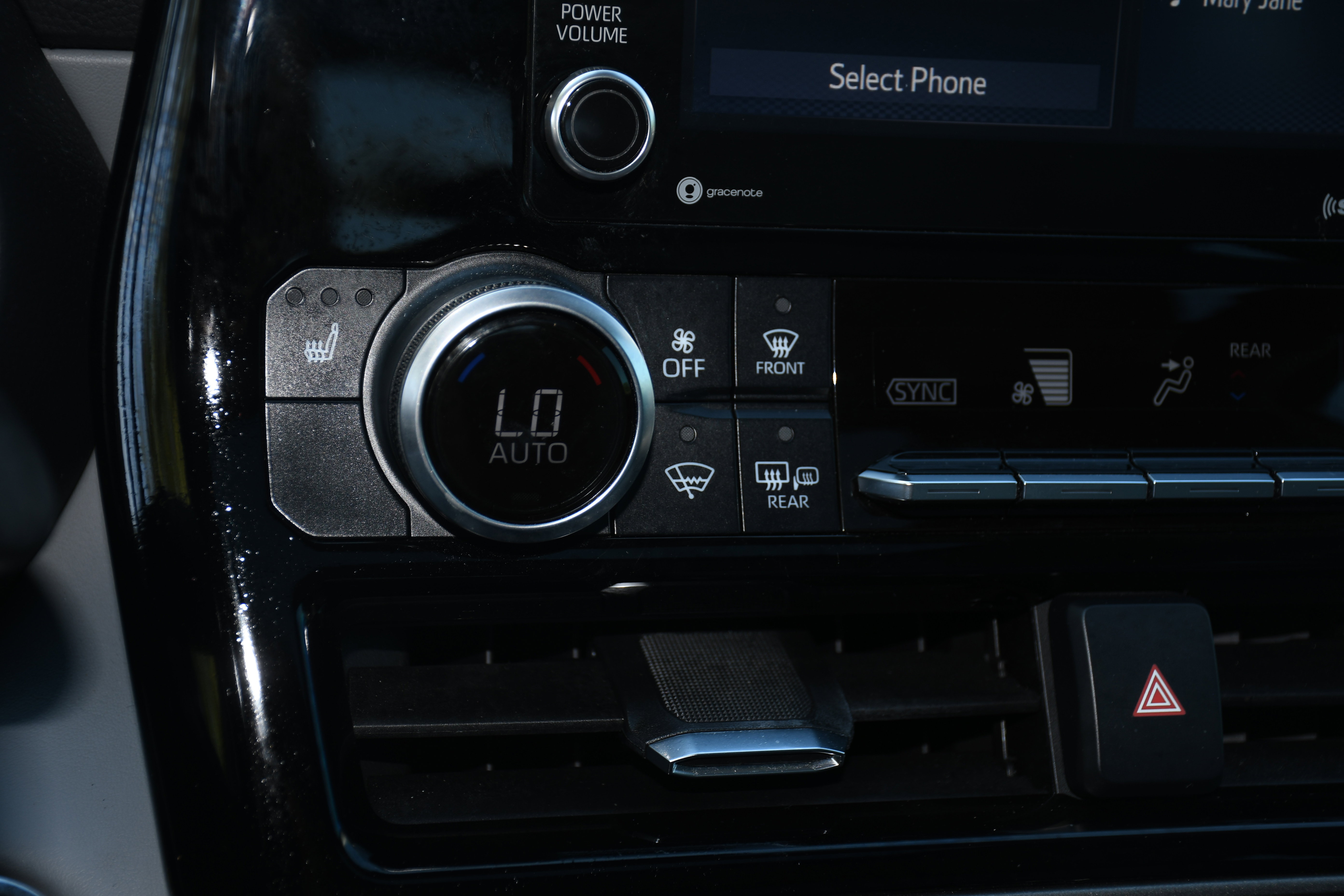 Used 2022 Toyota Highlander XLE image 14