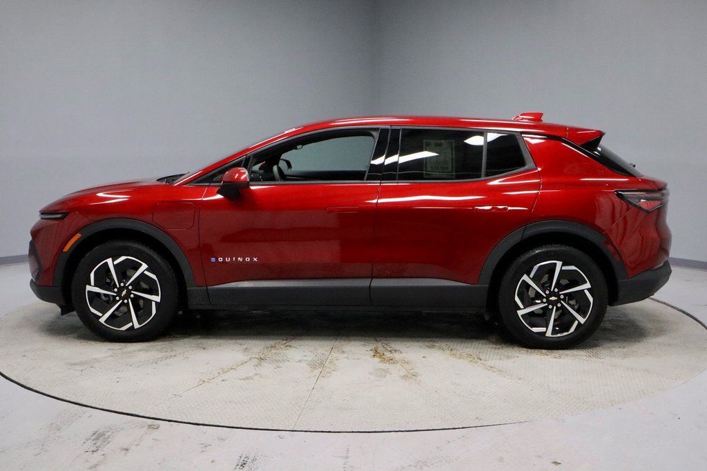 Used 2025 Chevrolet Equinox EV LT image 7