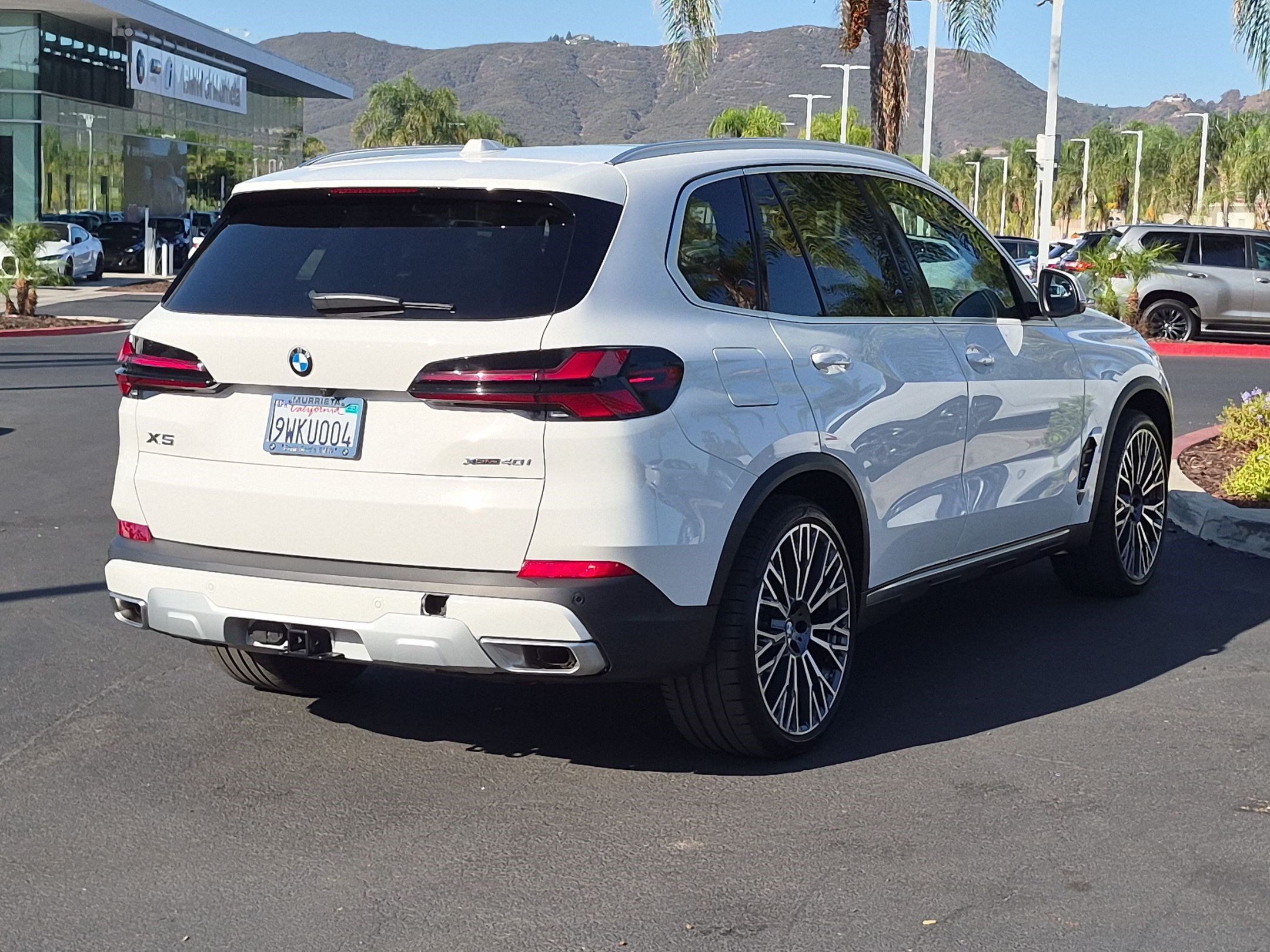Used 2026 BMW X5 xDrive40i w/ Premium Package AWD/4WD image 10
