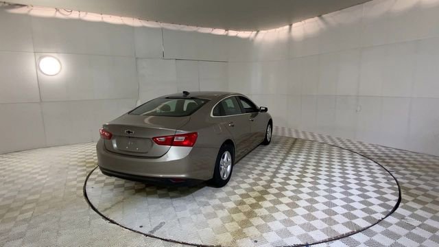 Used 2023 Chevrolet Malibu LS image 2