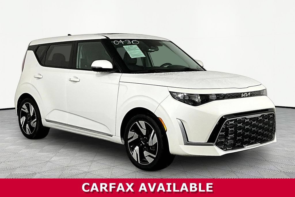 Used 2024 Kia Soul GT-Line FWD image 3