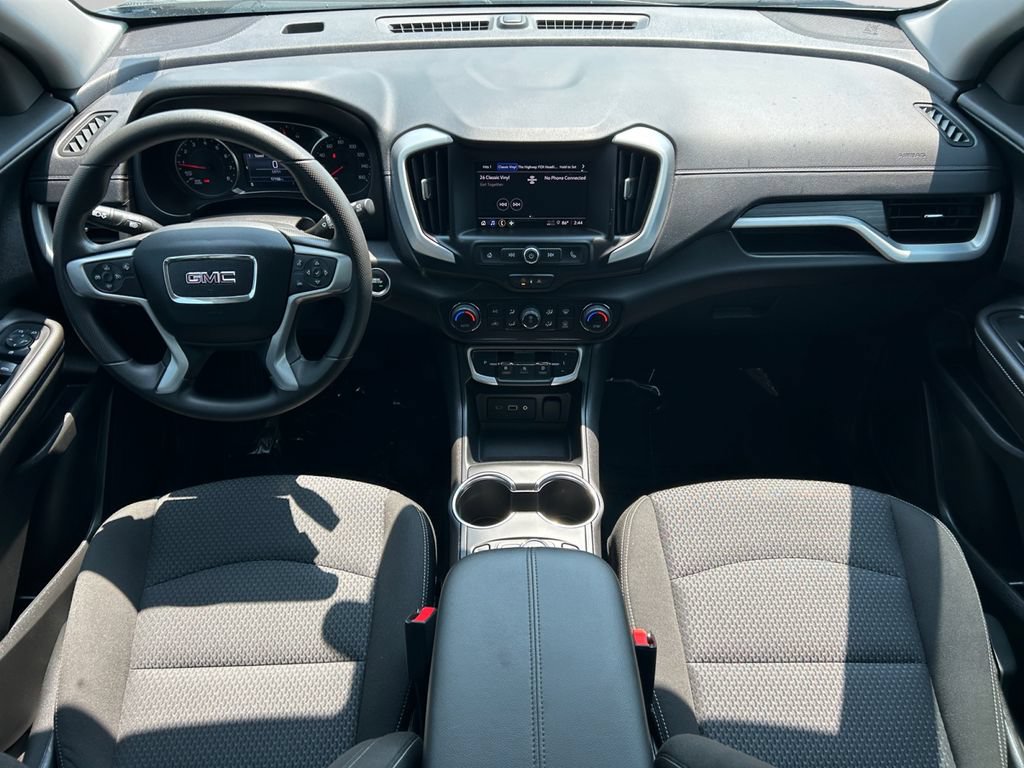 Used 2024 GMC Terrain SLE w/ Driver Convenience Package FWD image 12
