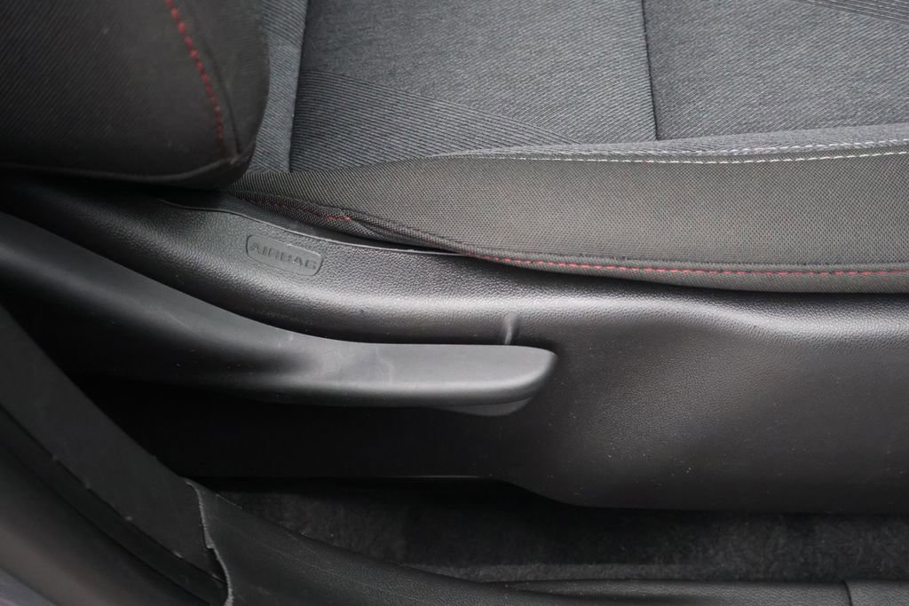 Used 2024 Chevrolet Trax RS image 41