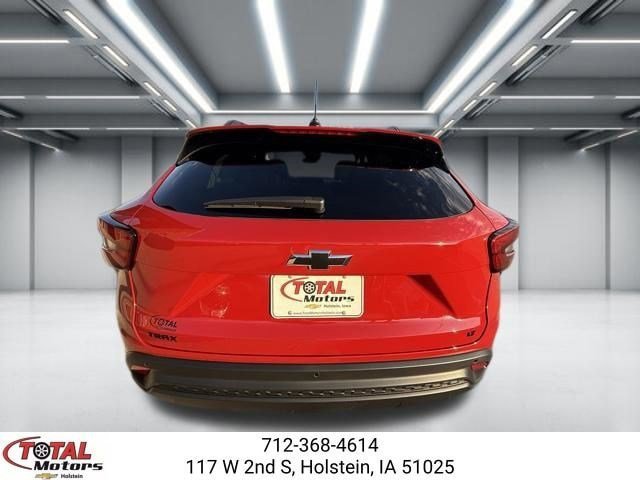 New 2026 Chevrolet Trax LT w/ Sunroof Package FWD image 7