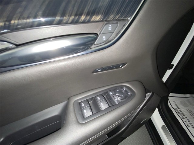 Used 2021 Cadillac XT6 Premium Luxury image 13