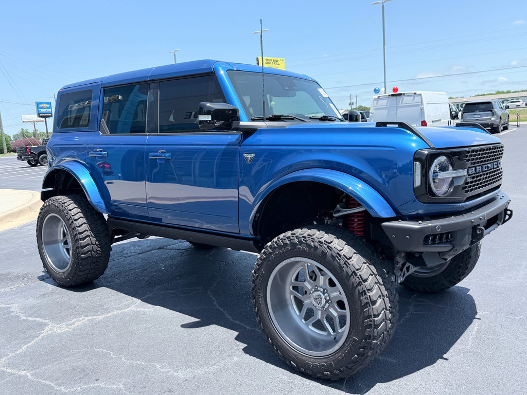 Used 2021 Ford Bronco First Edition AWD/4WD image 2