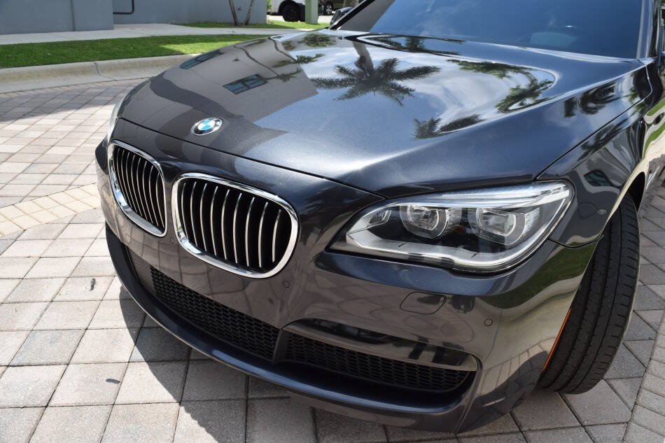 Used 2015 BMW 750i RWD image 9