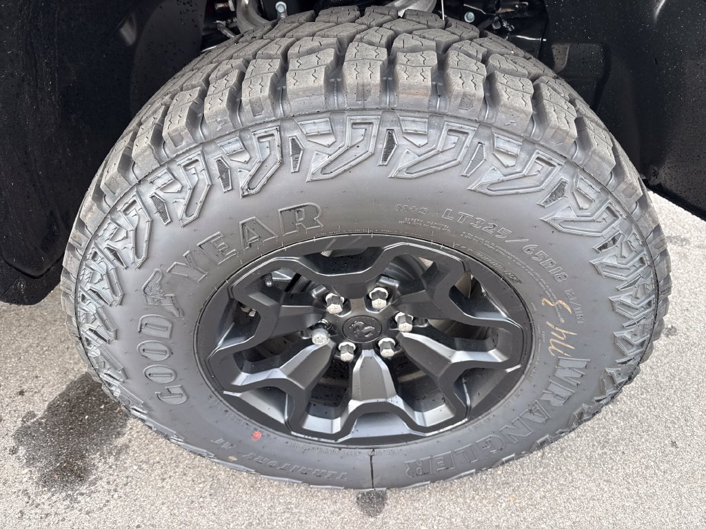 New 2027 RAM 1500 4x4 Crew Cab image 40