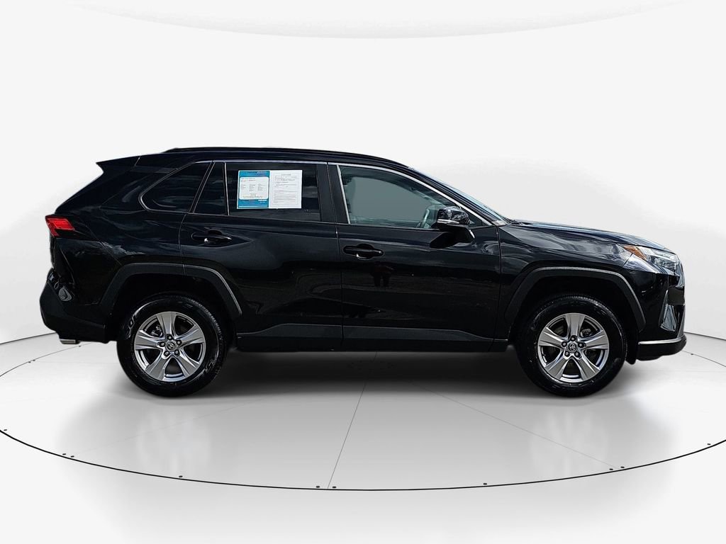 Used 2023 Toyota RAV4 XLE FWD image 5