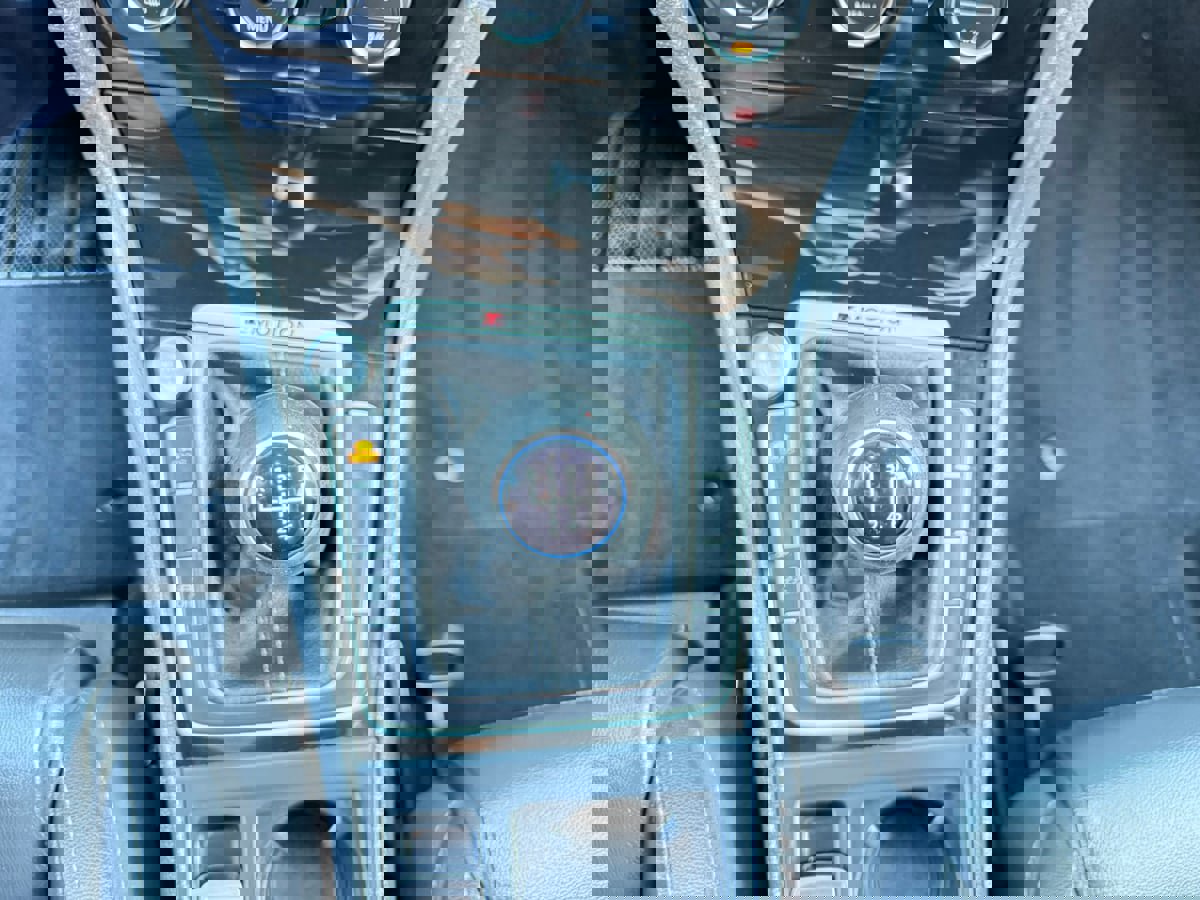 Used 2016 Volkswagen Golf R 4-Door image 25