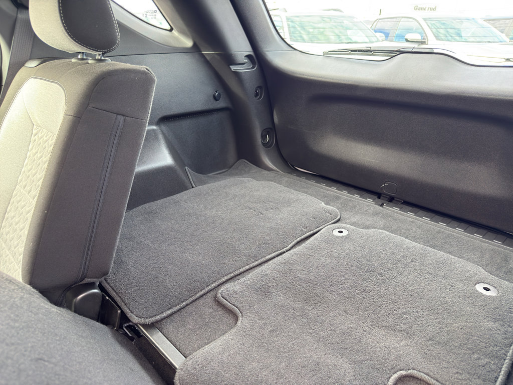 Certified 2024 Chevrolet Equinox LS image 33