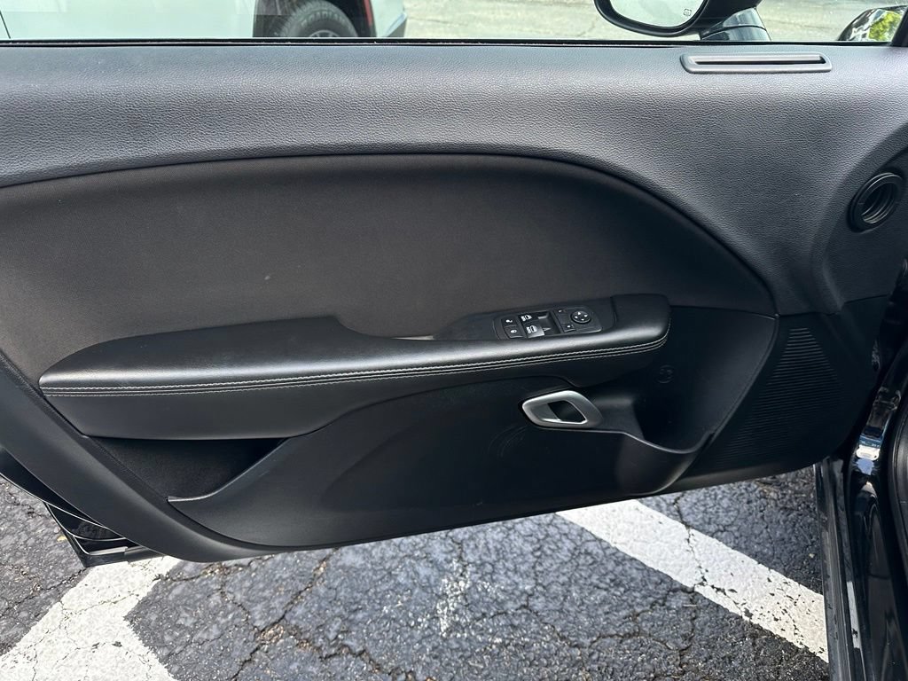 Used 2017 Dodge Challenger R/T RWD image 12