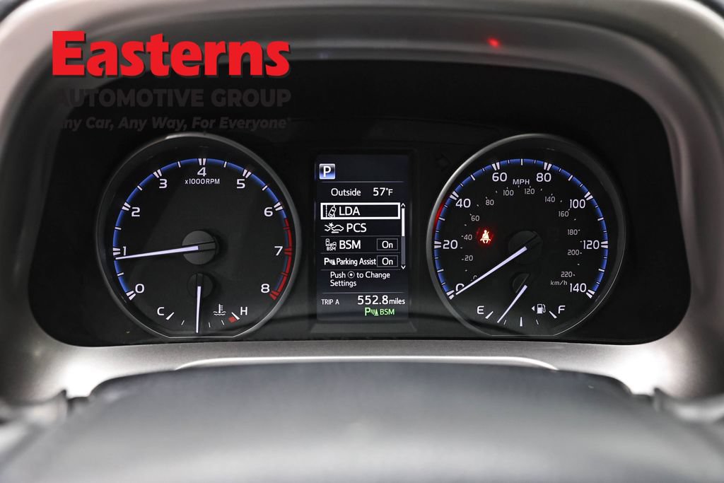 Used 2018 Toyota RAV4 XLE AWD/4WD image 18