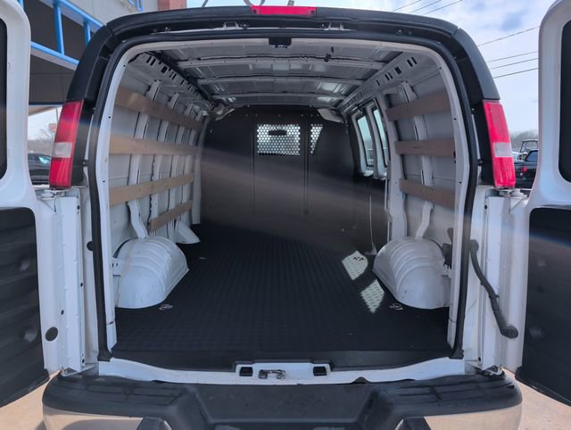 Used 2024 Chevrolet Express 2500 w/ Driver Convenience Package image 24