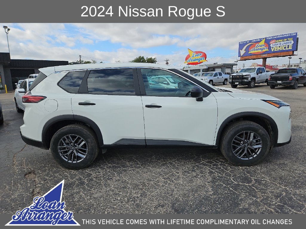 Used 2024 Nissan Rogue S FWD image 14