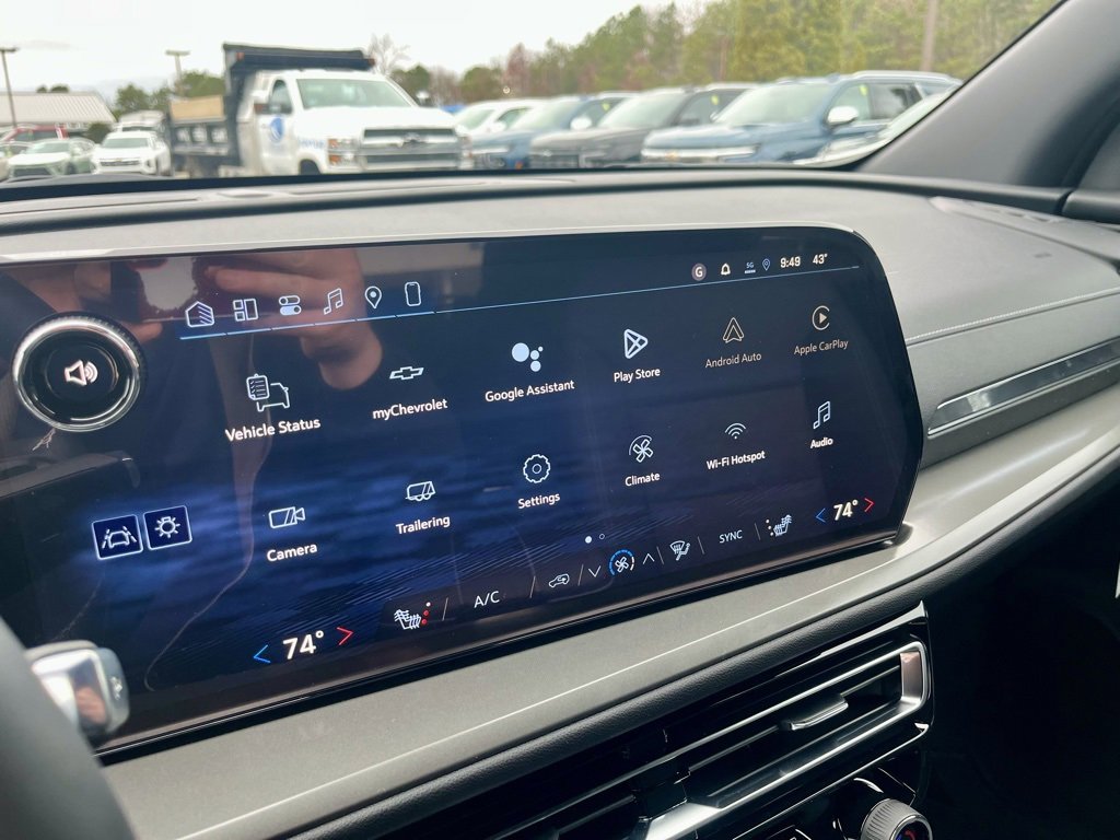 New 2026 Chevrolet Traverse LT image 13