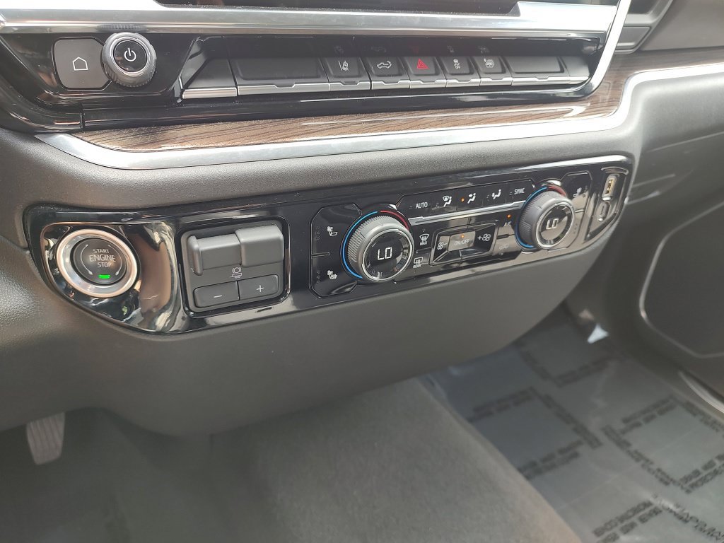 Used 2025 Chevrolet Silverado 2500 LT w/ Convenience Package AWD/4WD image 33