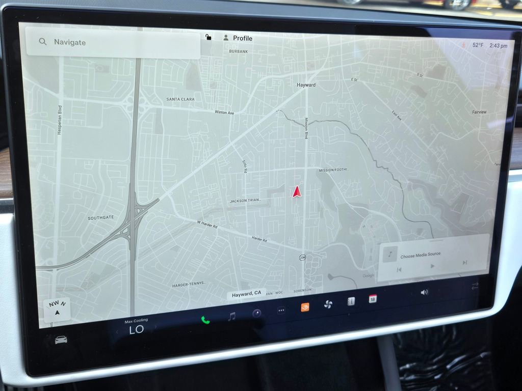 Used 2023 Tesla Model S Standard Range image 18